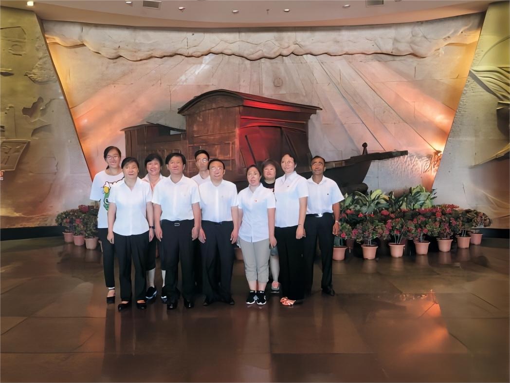 参观红船